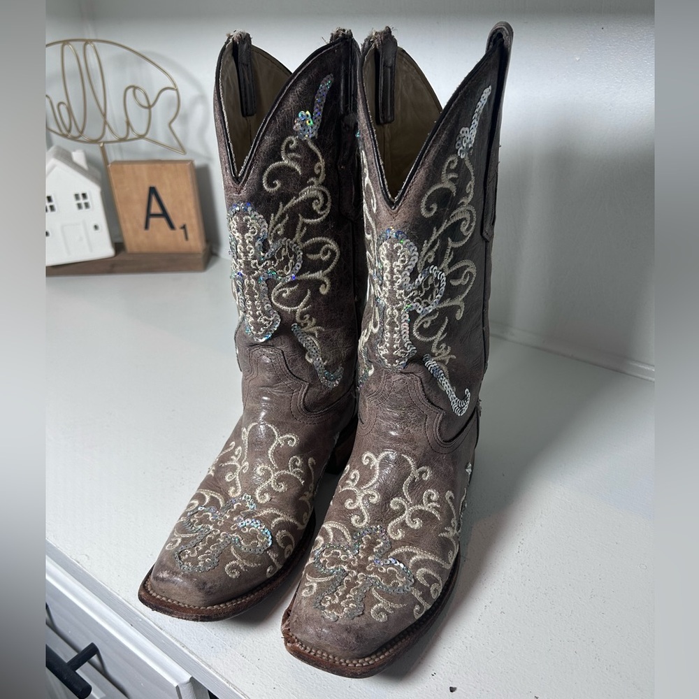 **SOLD**Corral Boots Women’s 8M Embroidered Sequins Western Cowboy Boots - Picture 3 of 9
